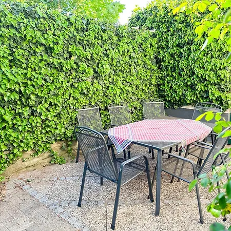 Apartment Stolper 2